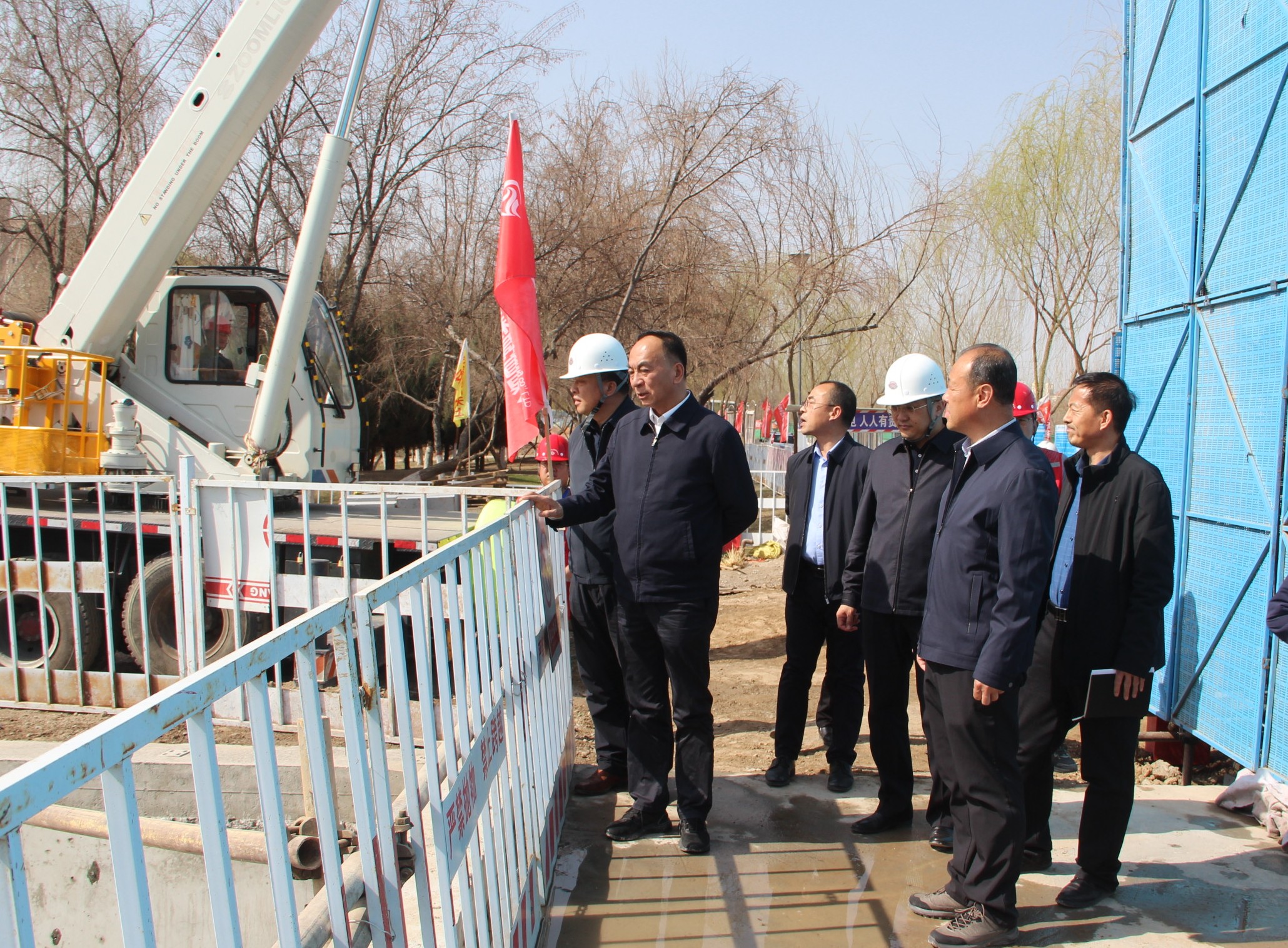 朱云调研跨唐徕渠凤徕桥暨宁城闸迁建工程情况_宁夏水利厅